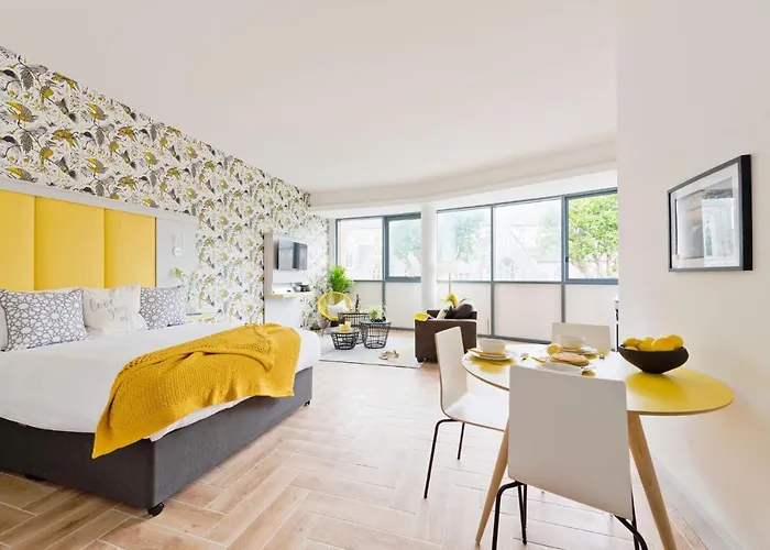 Inchicore Suites Otel