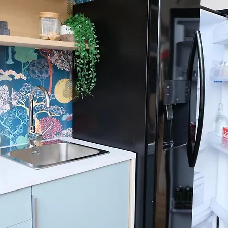 ホテル Inchicore Suites