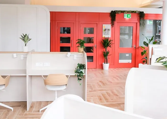 ホテル Inchicore Suites *