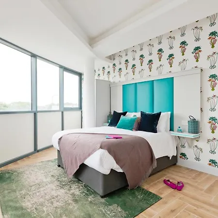 酒店 Inchicore Suites *